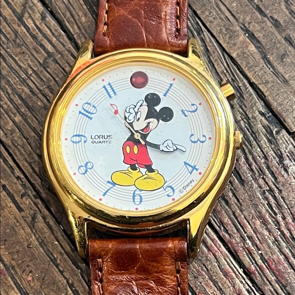 Lorus VINTAGE Mickey Mouse Gold Watch with Brown croc Leather Strap, large face